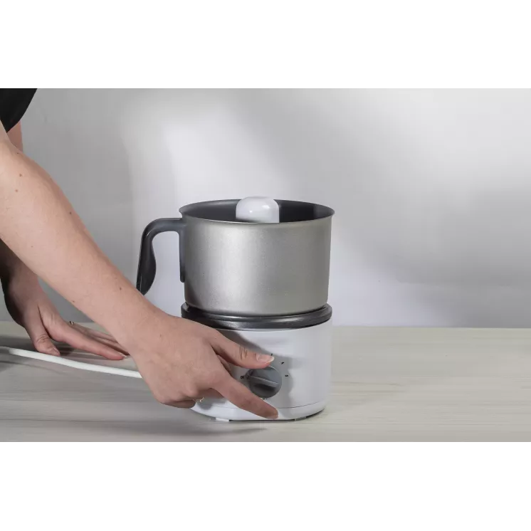 SAUCIER ELECTRIQUE AVEC LIVRE DE 47 RECETTES